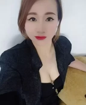 江夏新人小黎