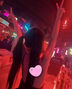 青羊区嫩妹,水多活好,不装,女友级体验
