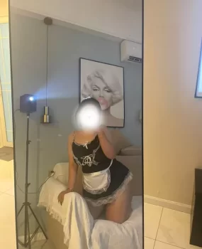 骚货小嫩妹