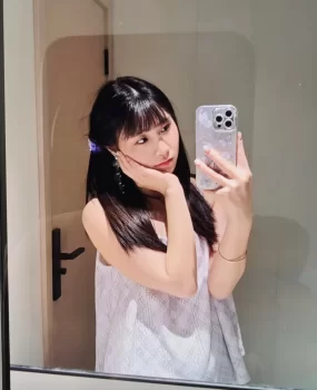 南坪才毕业的嫩妹，有姐妹可以双飞