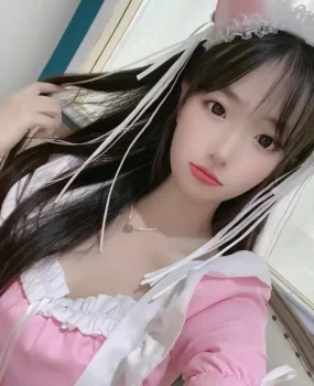 可爱小妹,最近才做的。