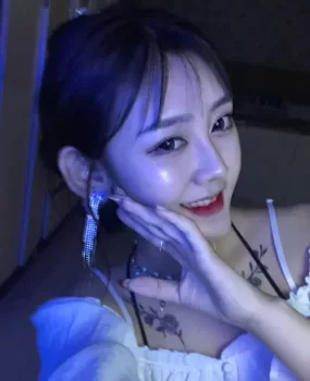 东环城附近美女