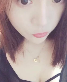 红旗街附近高颜值的MM!