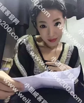 高冷御姐爽炸天啦咯啦咯啦咯