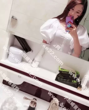 刚来的小妹子，前去踩雷