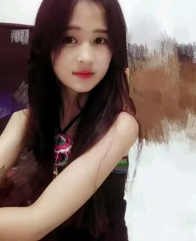 不错的少数民族妹子，身材长相都特别赞！