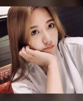 花果园兼职黑丝大长腿