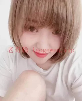 疫情照常接单妹子