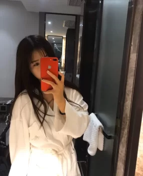 年轻,又紧又水多