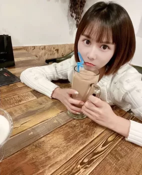 靠谱服务,刚下水00后,水超级多,噗呲噗呲的