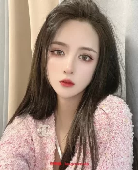 体验温柔如女友的粉嫩小姐姐身材一流