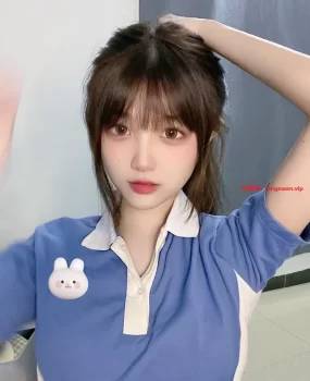 丽江念书的小妹妹兼职,清纯可爱无毛白嫩的小白兔,听话好调教