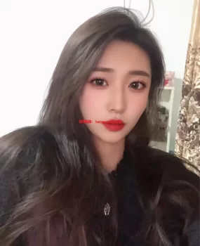 郑州金水.身材超级棒的妹子.服务很出色.水多床上骚