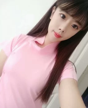 有点像明星的妹子